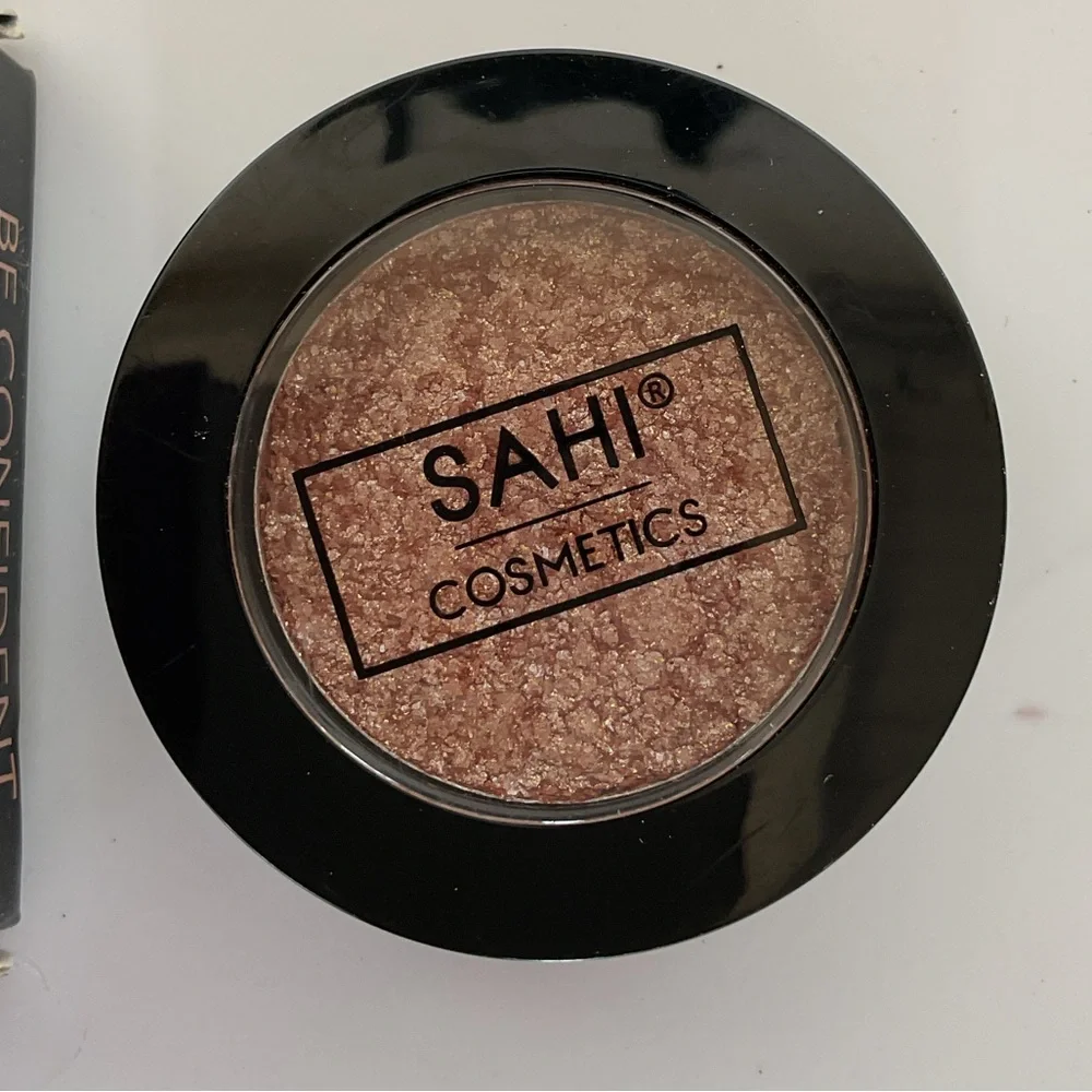 Sahi Cosmetics Cream Metallic Foil Eyeshadow NWT